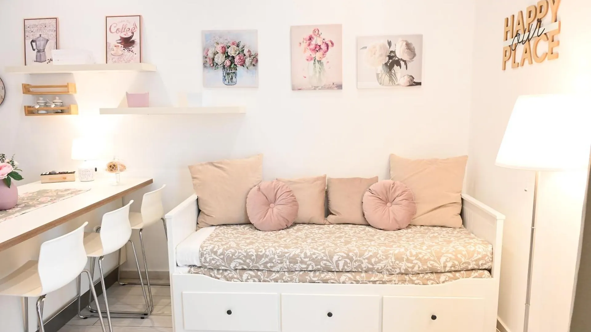Chiaia Chic House Apartment Naples 0*,